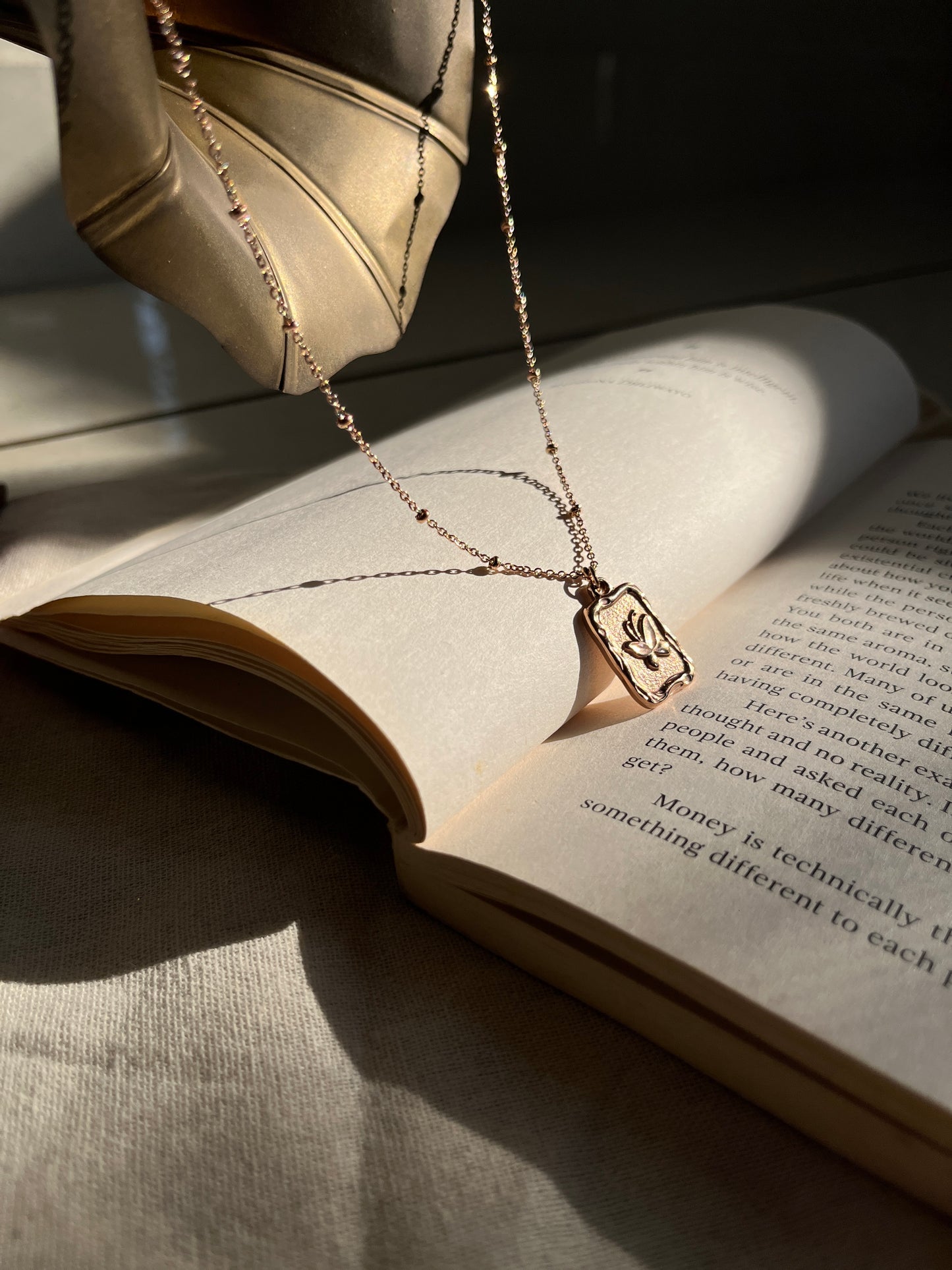 ELIRA PENDANT