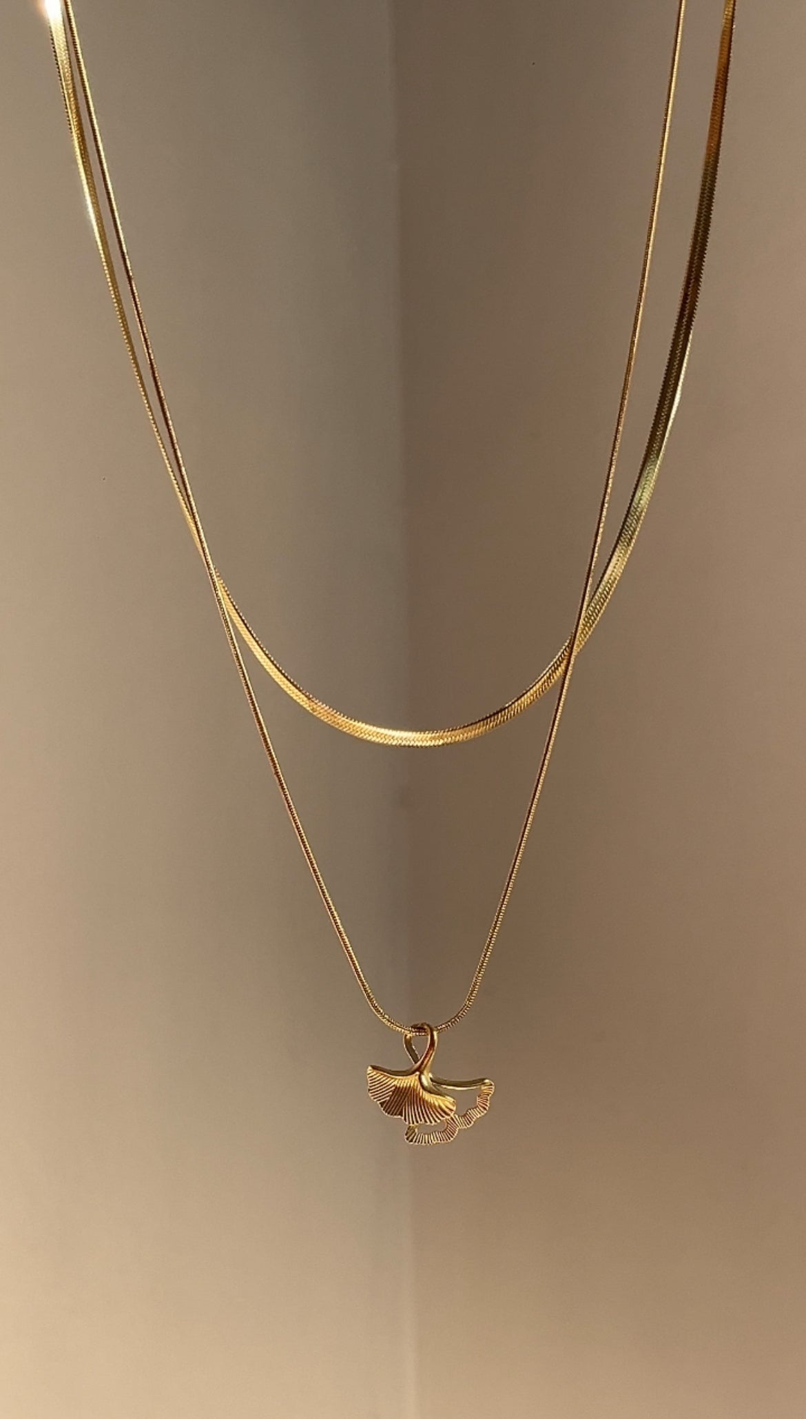 ELARIS NECKLACE