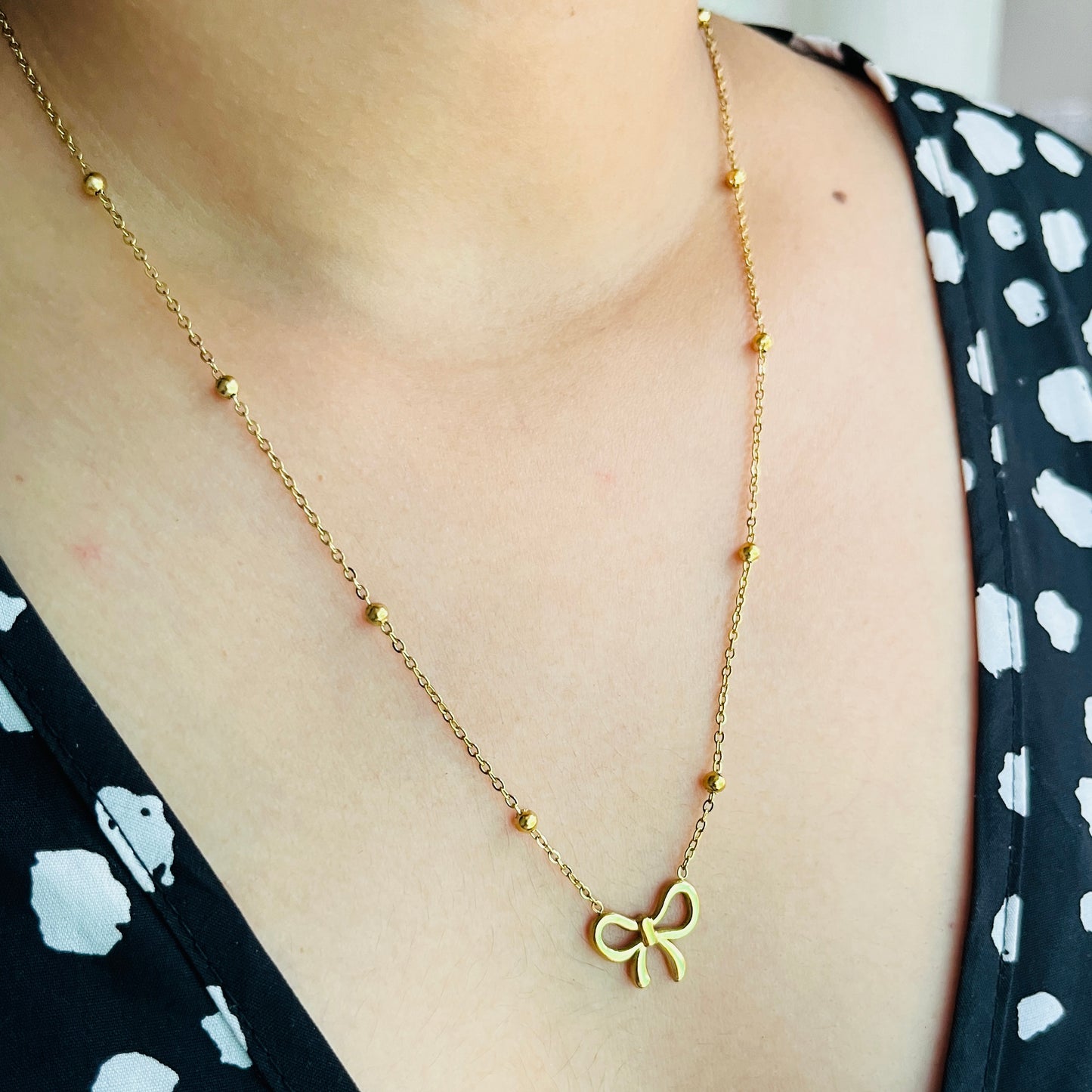 BELLEBOW NECKLACE