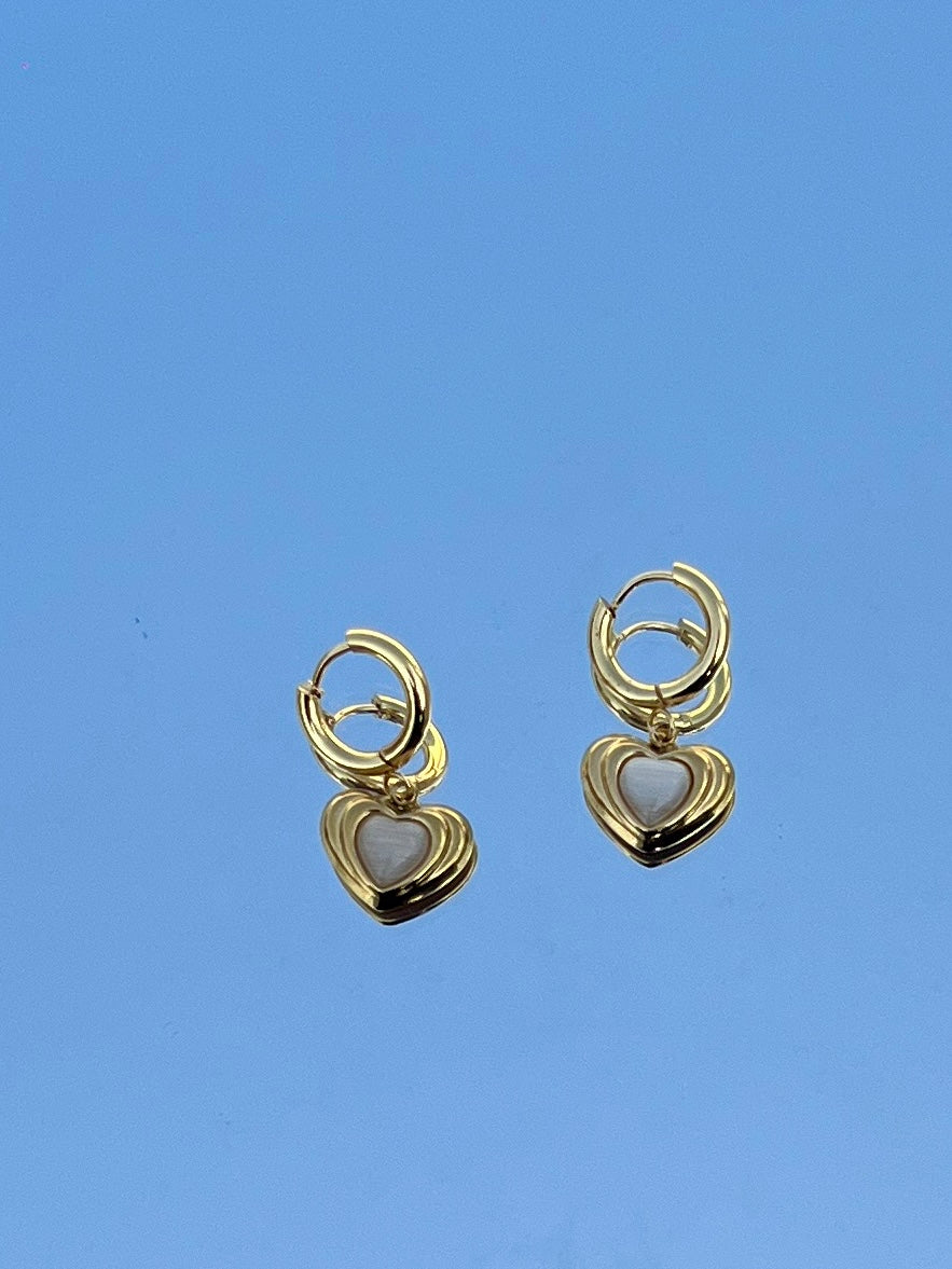 Pearla Love Hoops