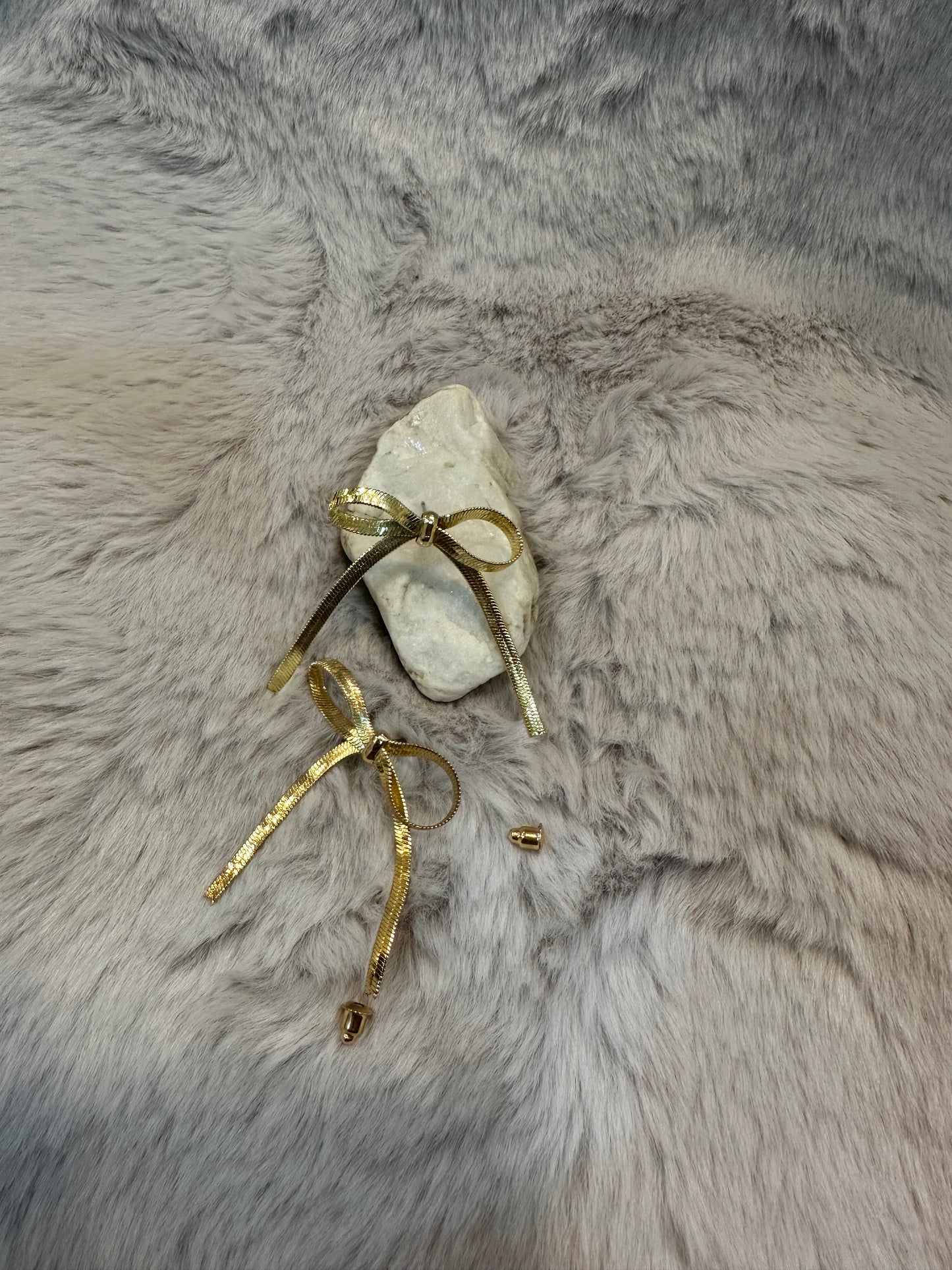 SAJA BOWS EARRINGS