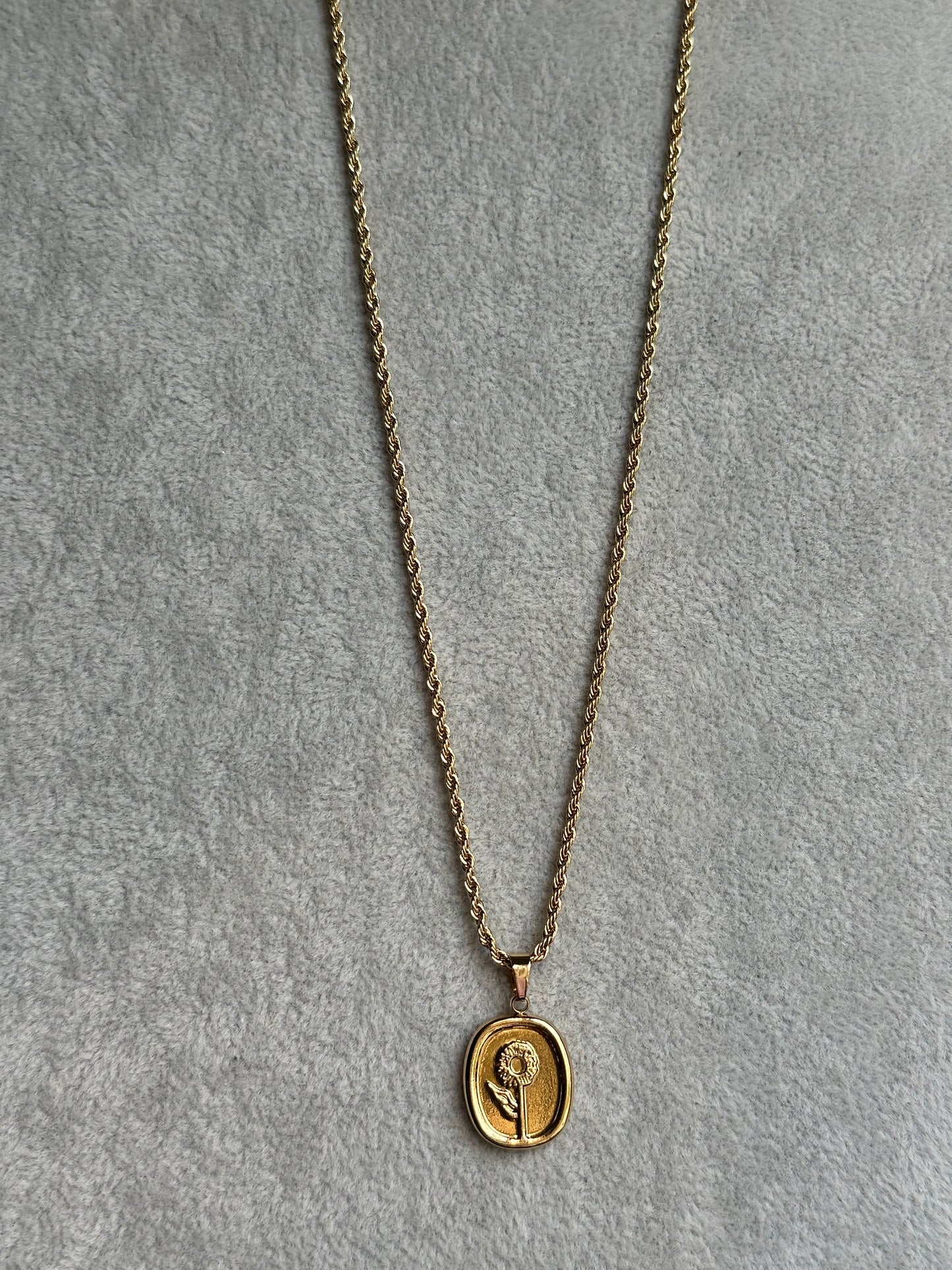 SONARA NECKLACE