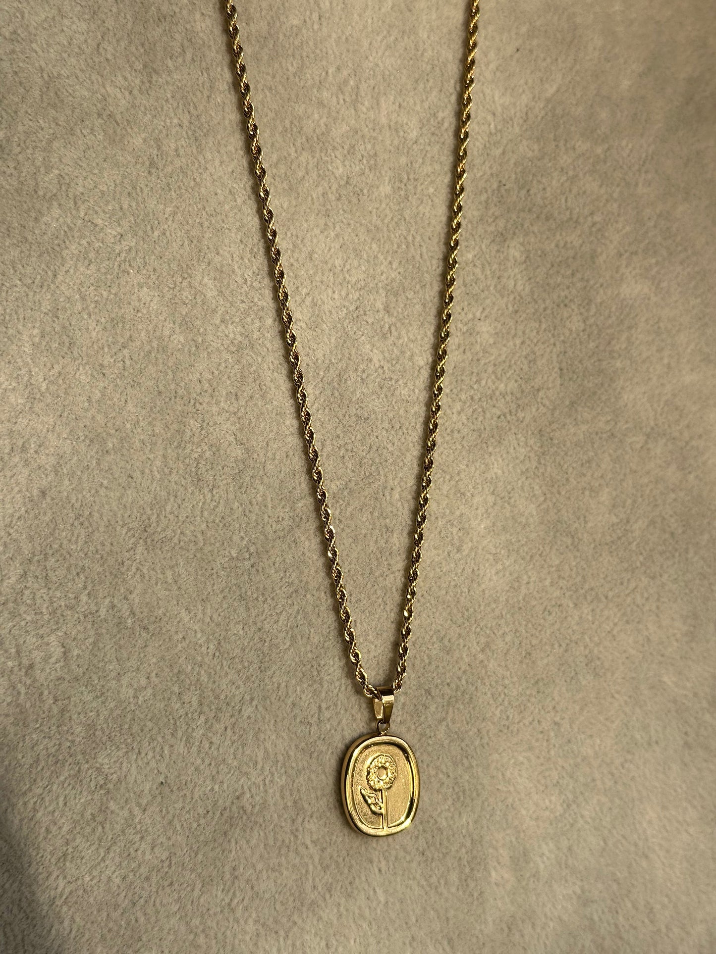SONARA NECKLACE