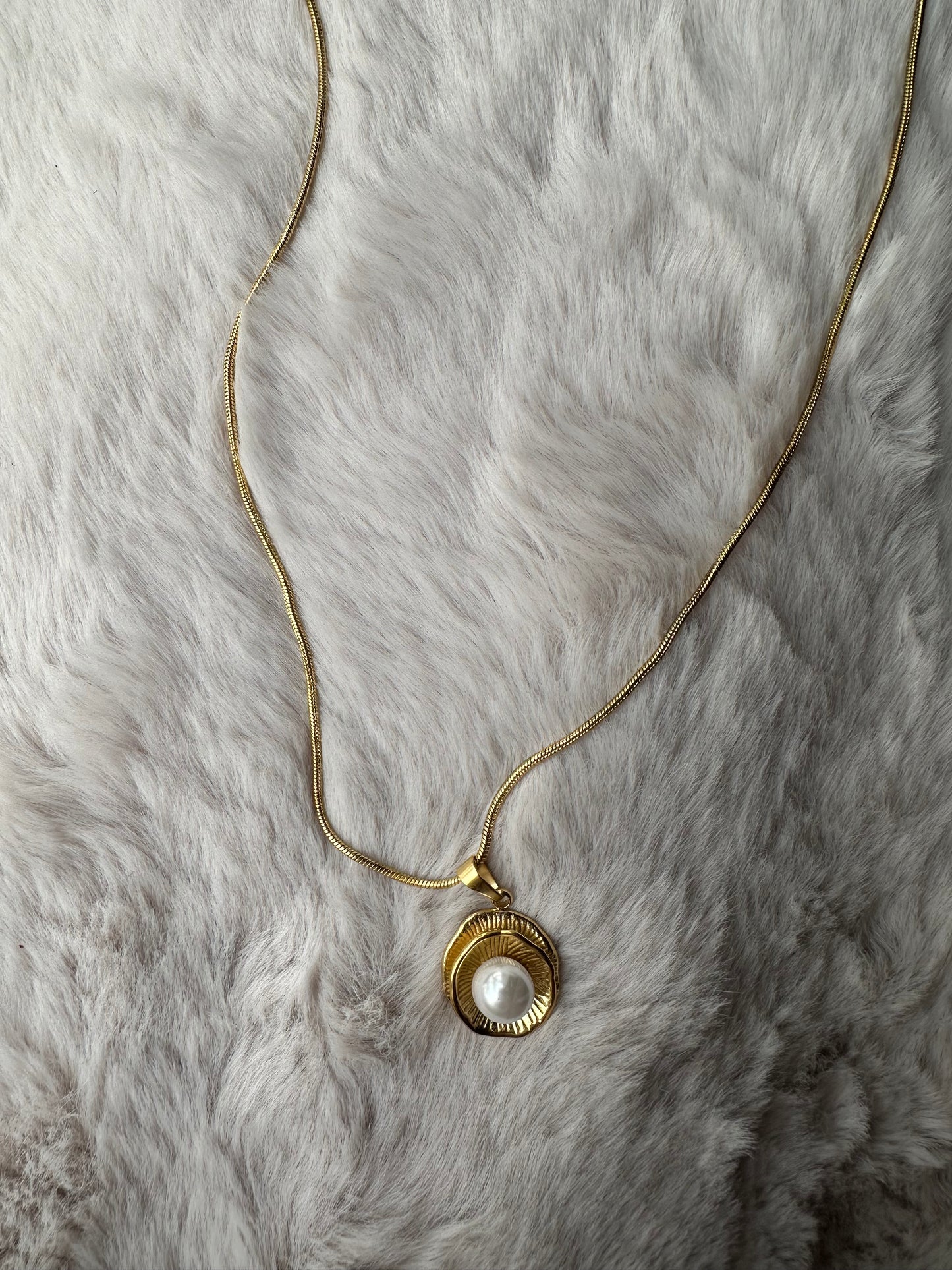 AUREPEARL NECKLACE