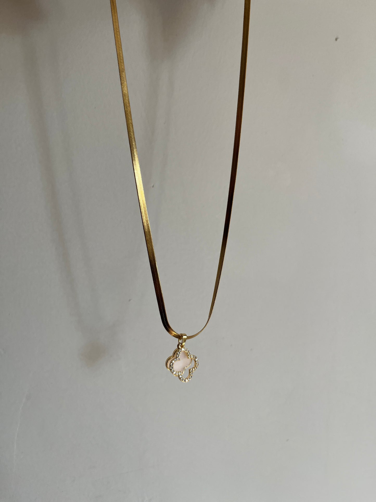TARA PENDANT CHAIN