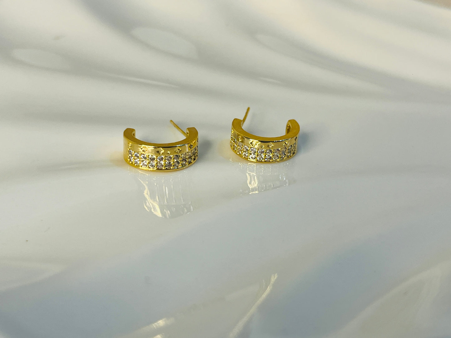 DAZZLE HOOPS