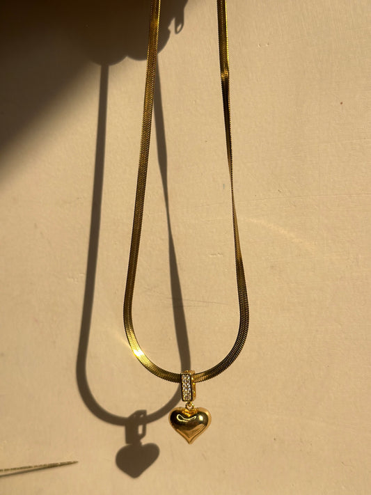 LUVINA NECKLACE