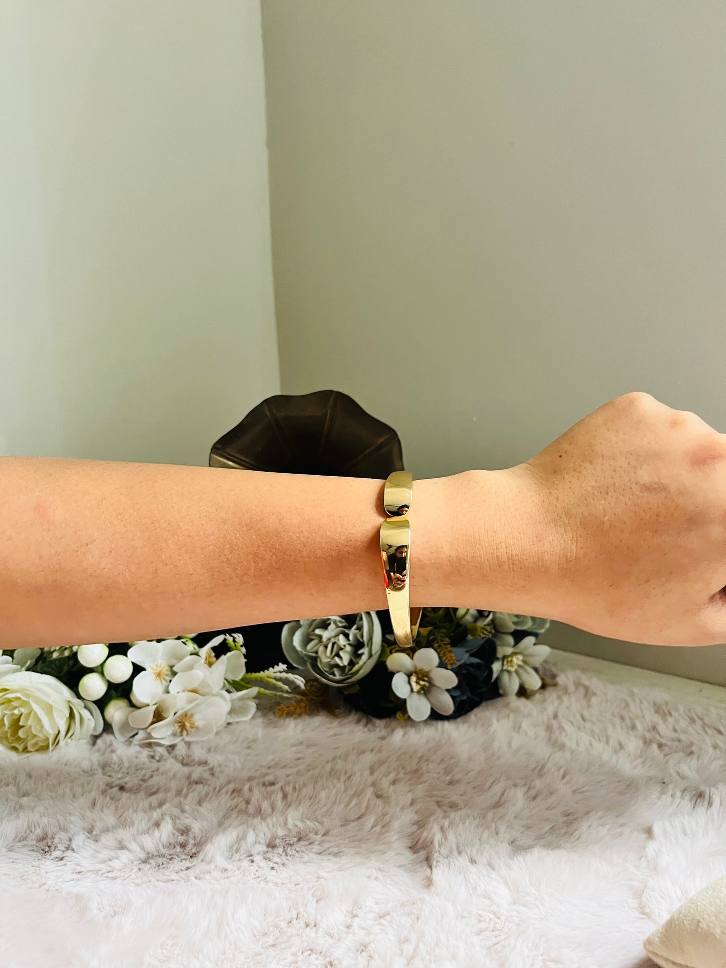 EDGEGOLD CUFF BRACELET