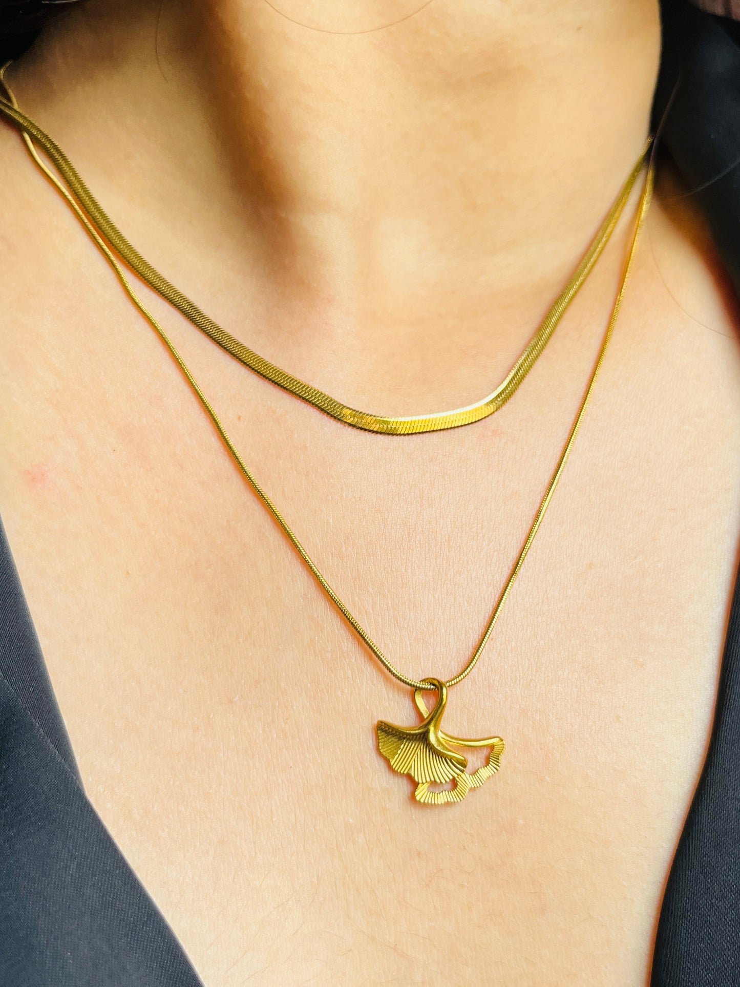 ELARIS NECKLACE