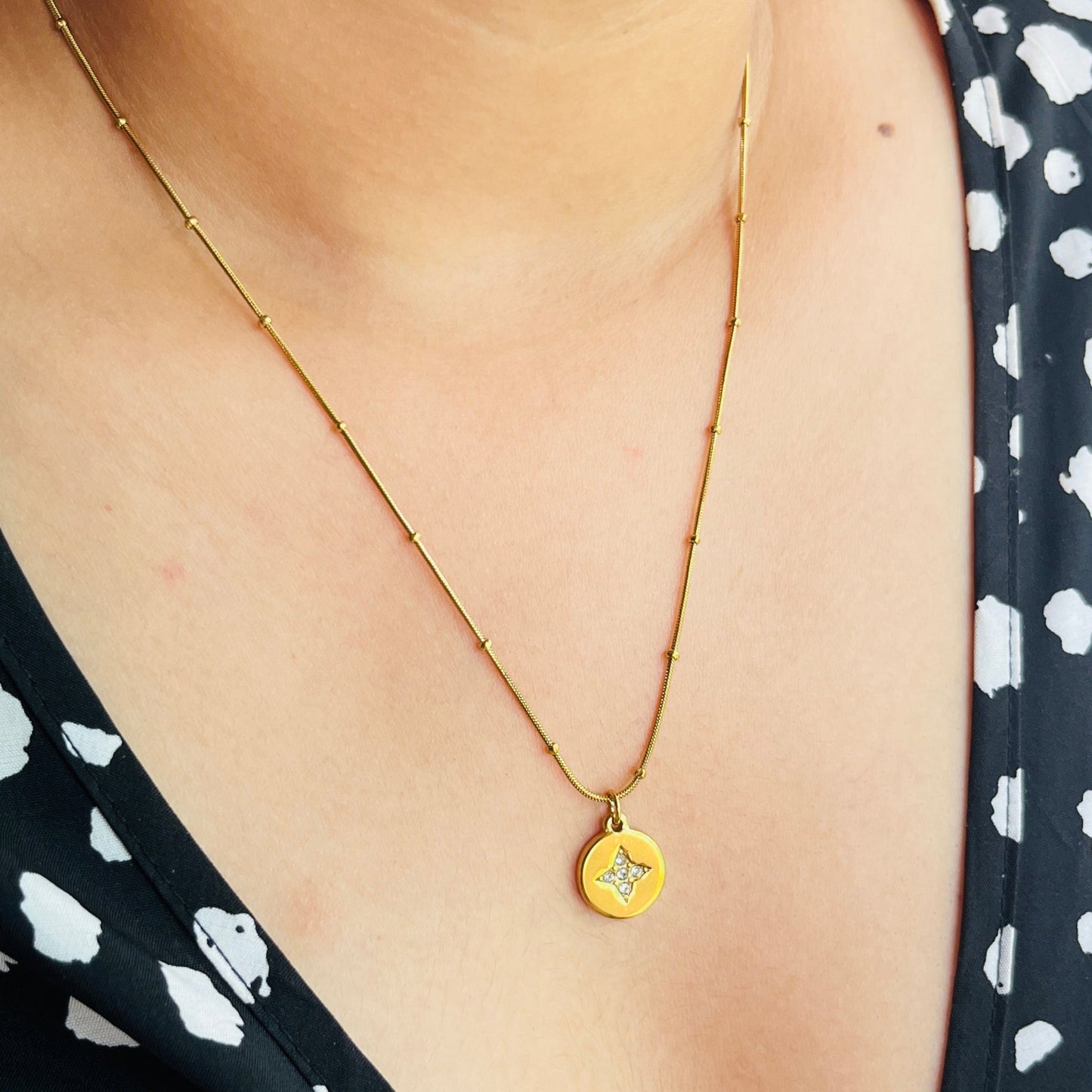 ASTRA PENDANT NECKLACE