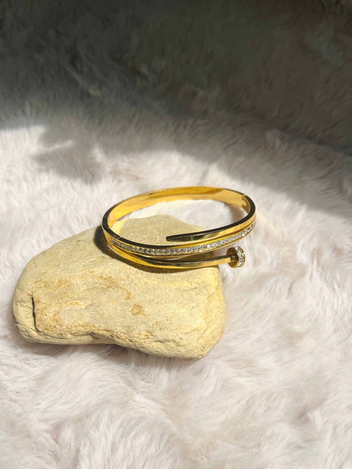 Oroline Luxe Bangle