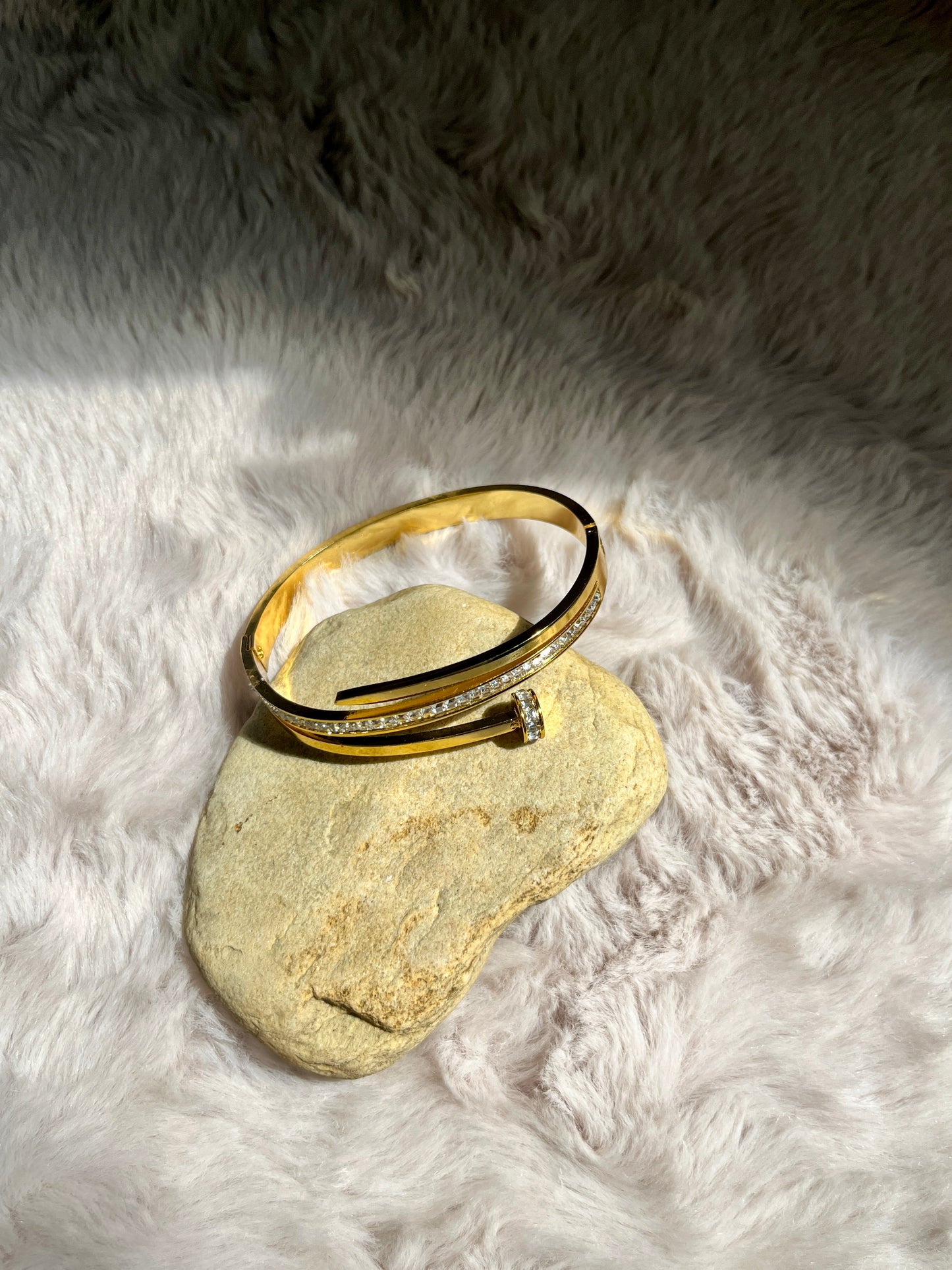 Oroline Luxe Bangle
