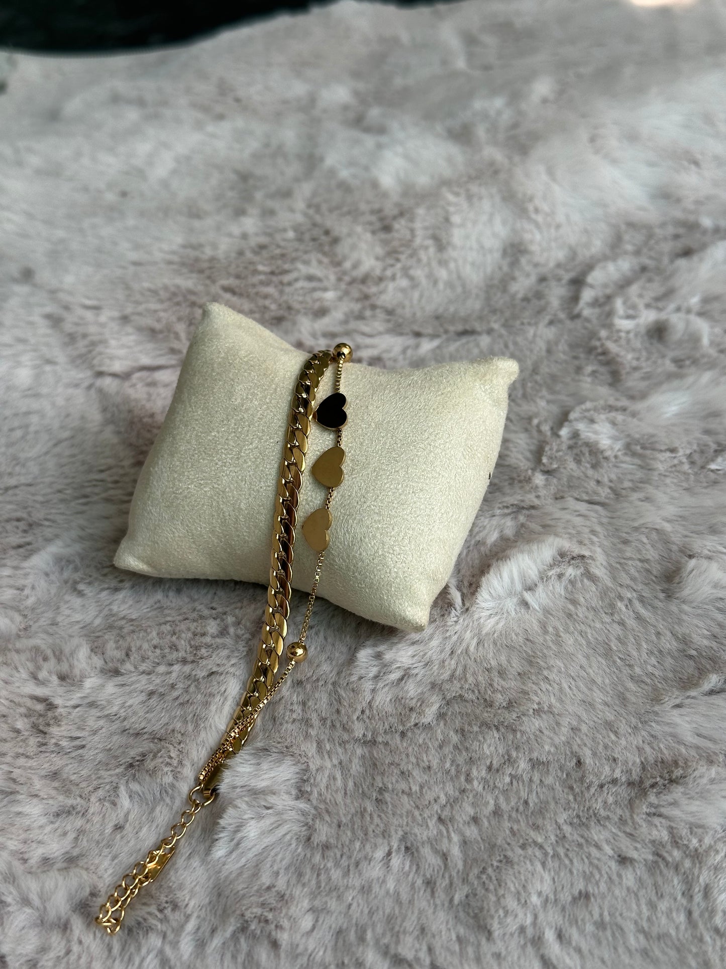 AMORE CHARM BRACELET