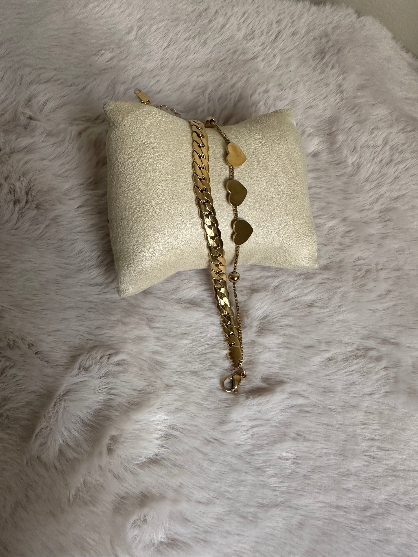 AMORE CHARM BRACELET