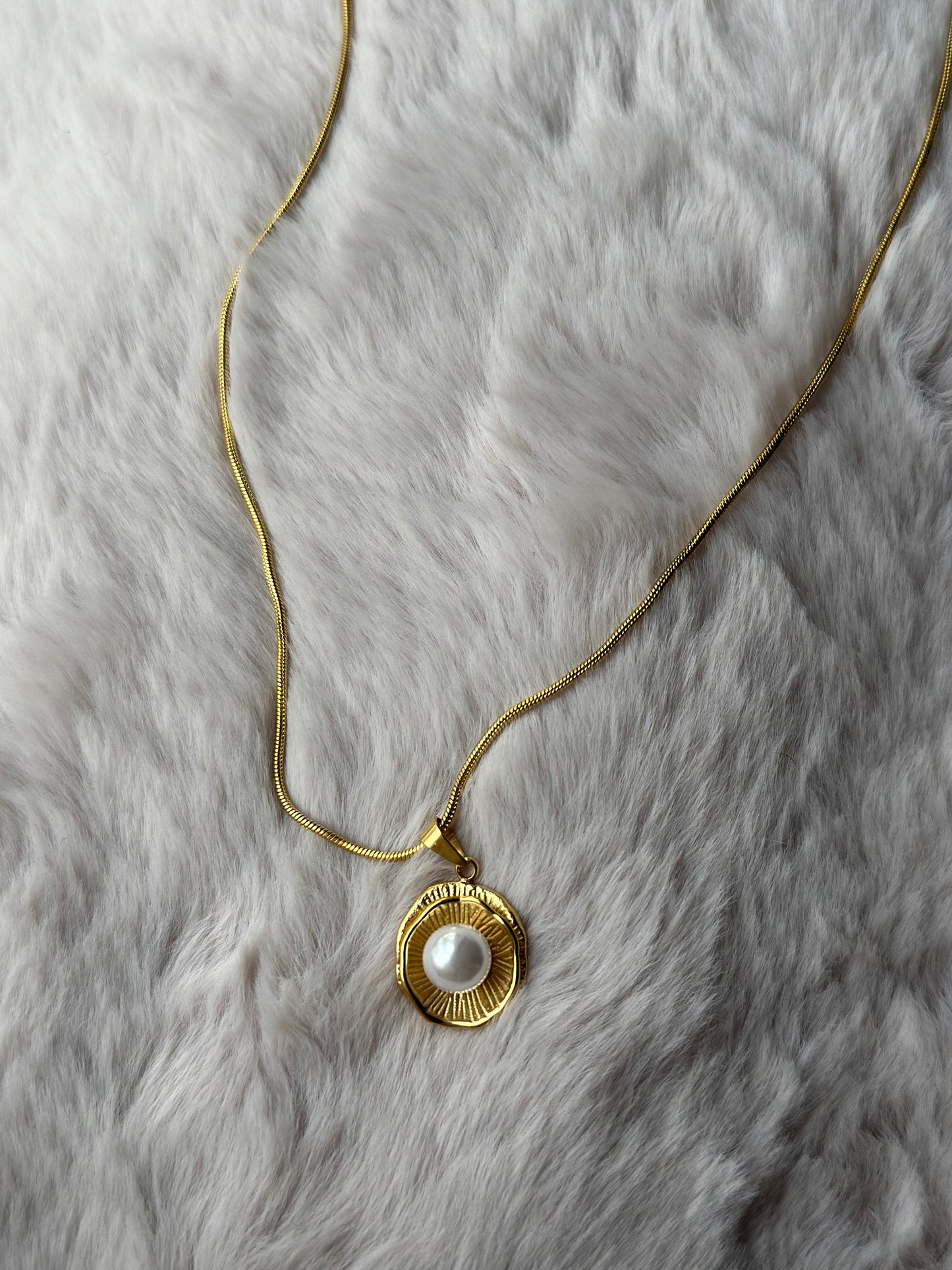 AUREPEARL NECKLACE
