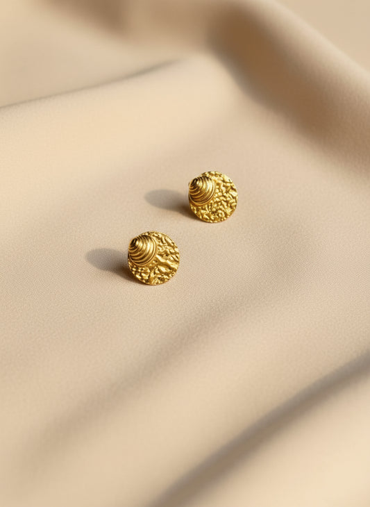DAINTY GOLD STUDS